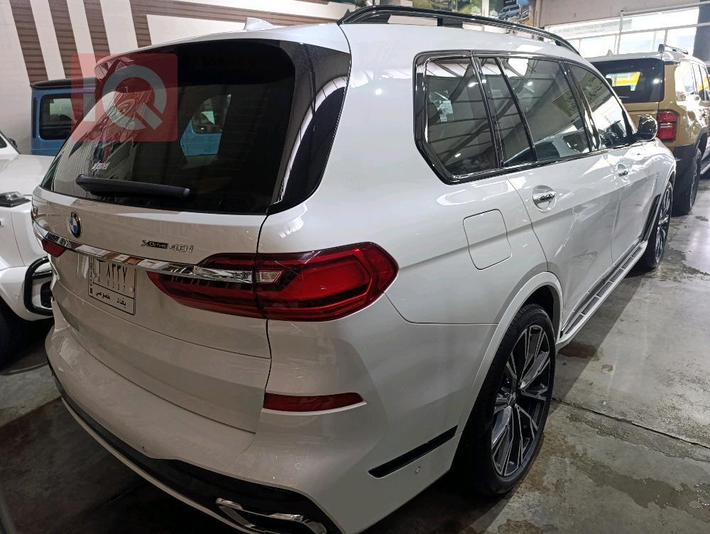 BMW X7